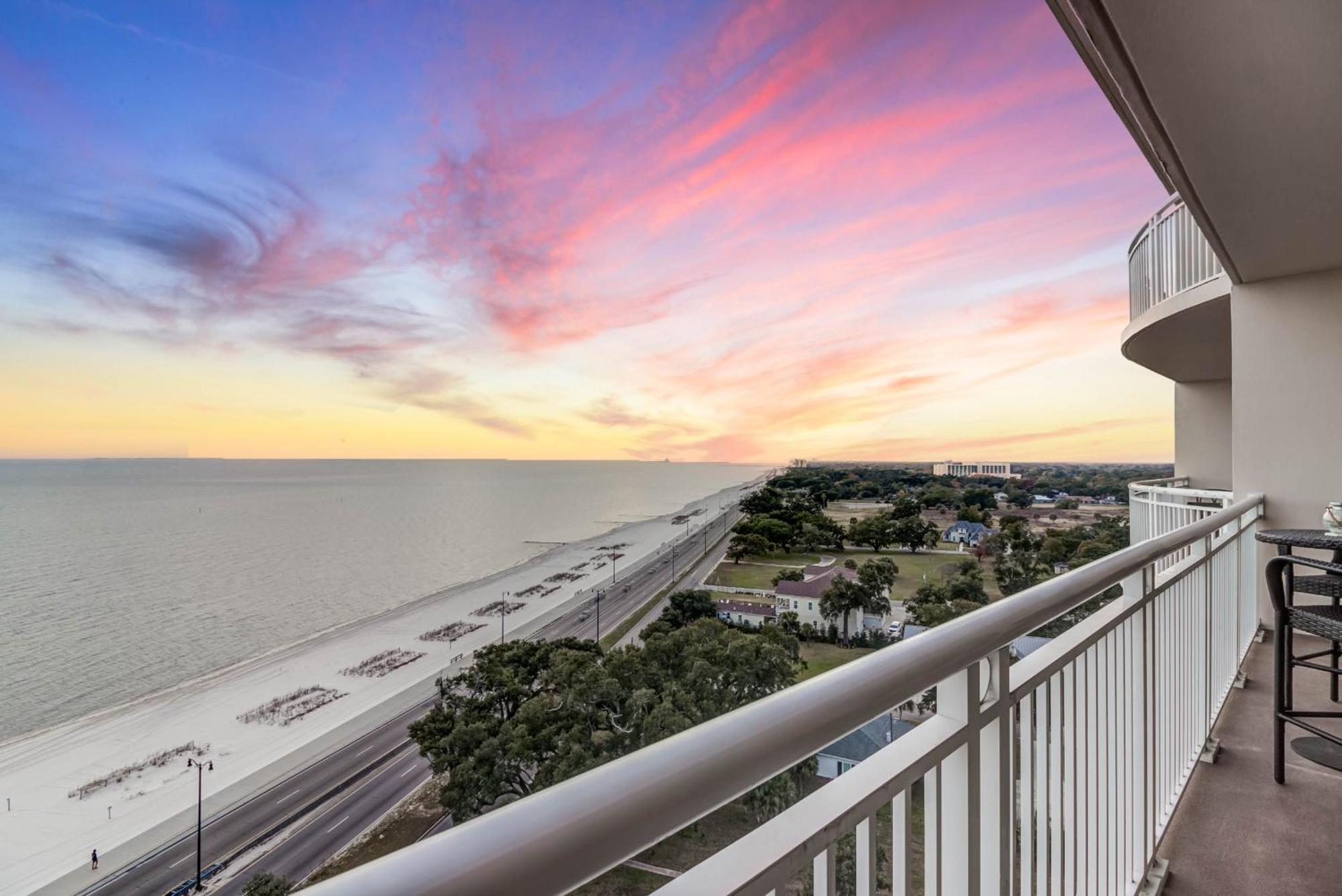 Gorgeous Oceanview 3Br Luxury Condo - Latitude Gulfport Luaran gambar